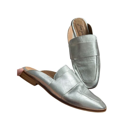 FREE PEOPLE Metallic Silver Leather Mules Flats Loafers Size 36 / 6 - Picture 7 of 9